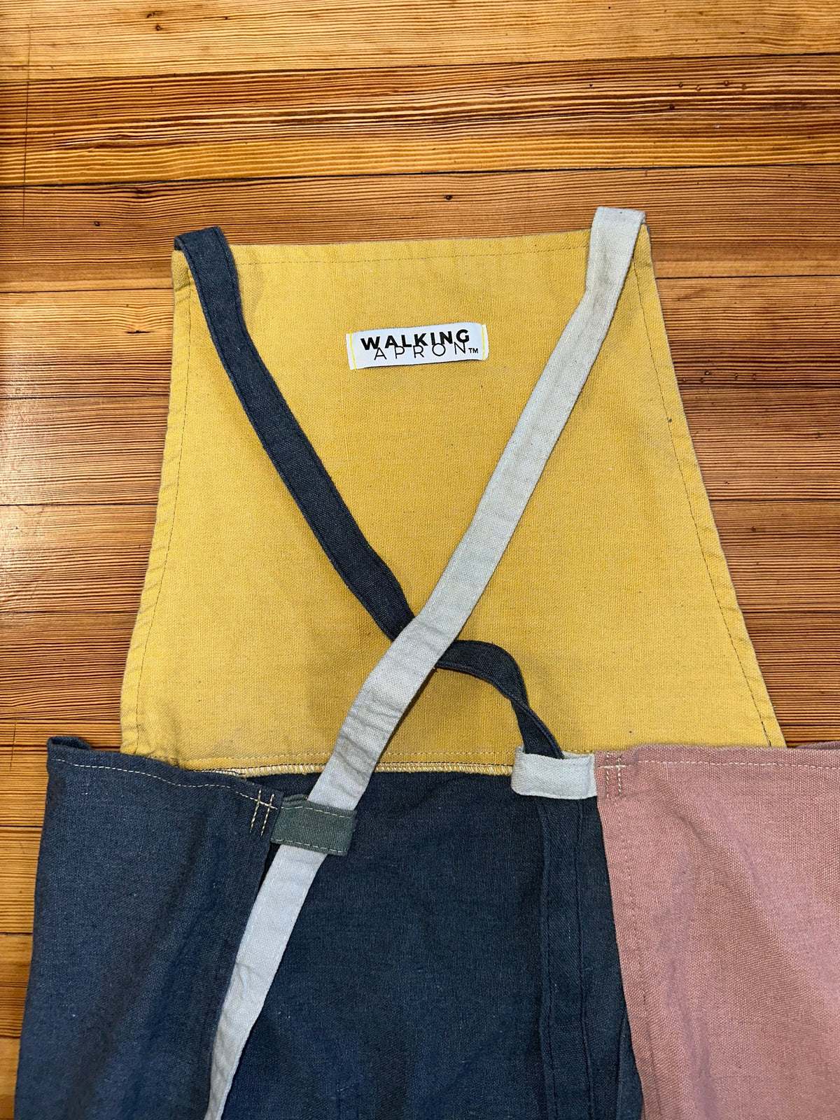 An Autumn Walk(ing) Apron